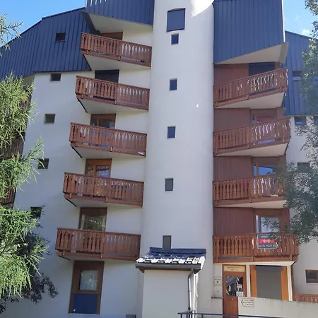 Apartment Renove Aux Deux Alpes, Proche Des Pistes, 4 Personnes - Fr-1-516-227 Les Deux Alpes
